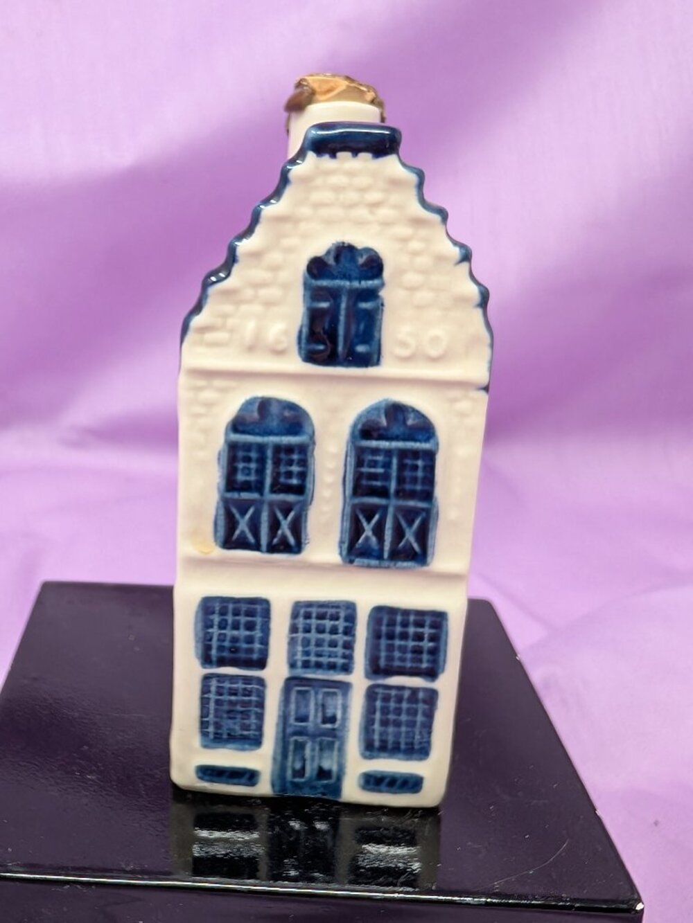 KLM Blue Delft House #15